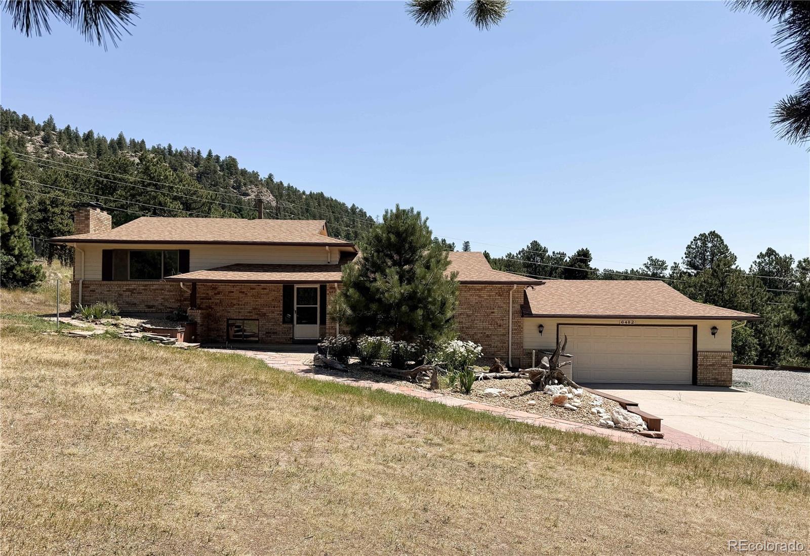  Morrison Home | MLS #: 21362696482 S Valley Drive, Morrison Beds: 3 Baths: 3 Price: $699,500
