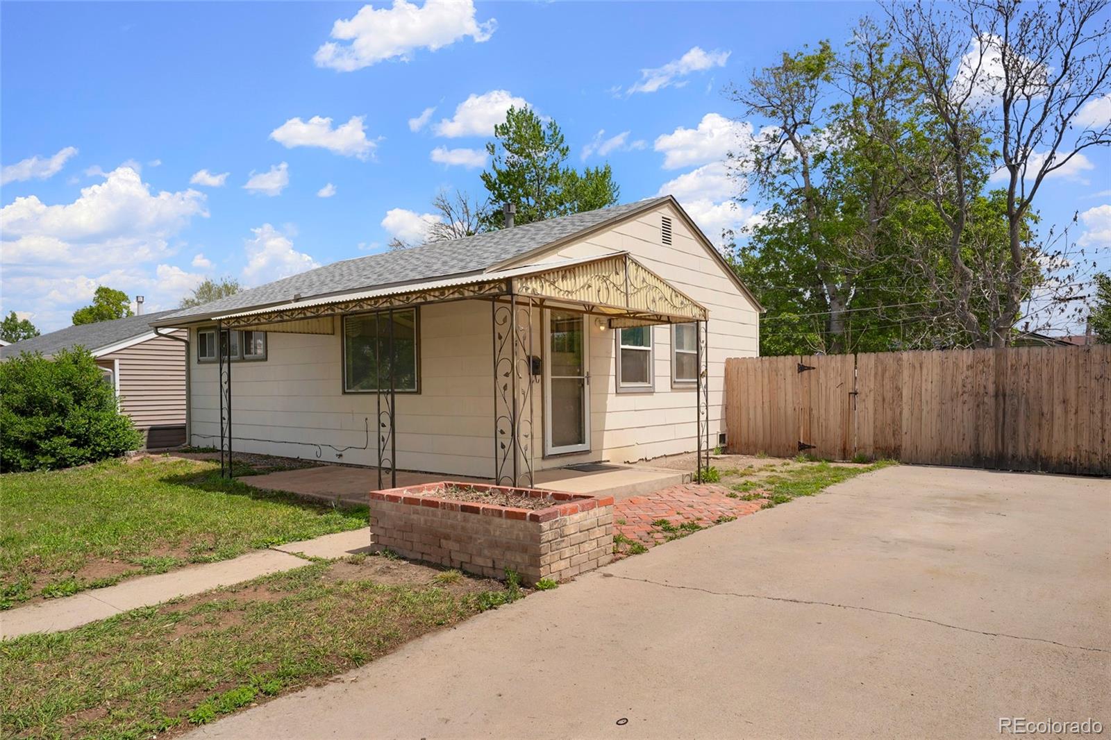 Ruby Hill Denver Home | MLS #: 50411951750 S Vallejo Street, Denver Beds: 2 Baths: 1 Price: $375,000