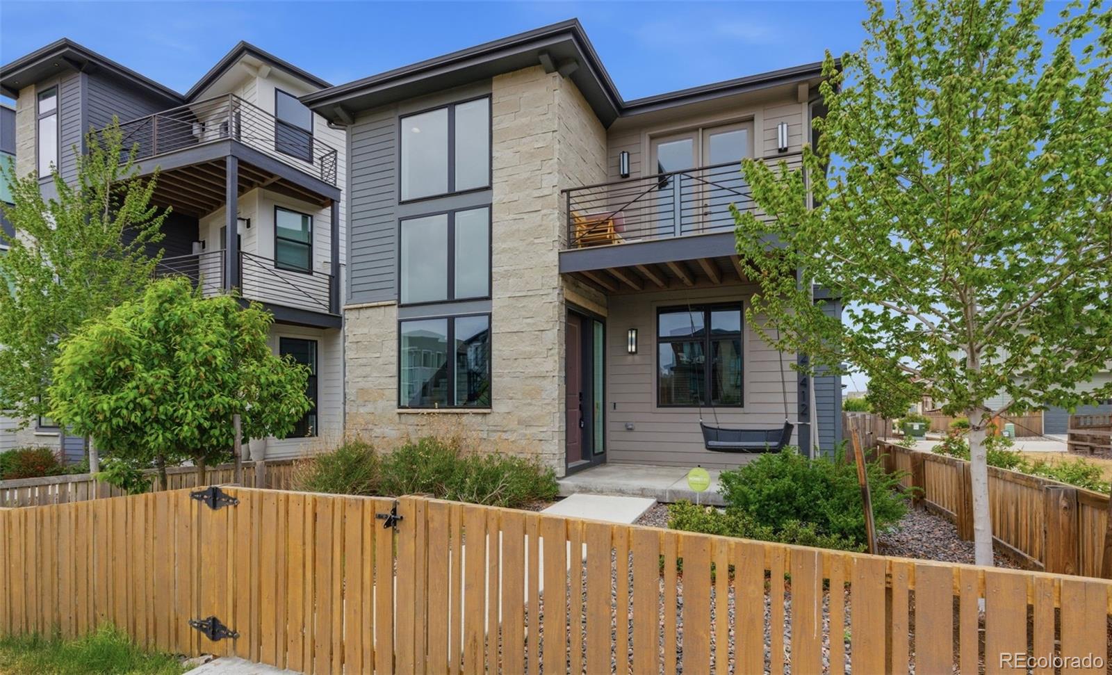 Painted Prairie Aurora Home | MLS #: 451836321412 E 61st Drive, Aurora Beds: 4 Baths: 4 Price: $637,500