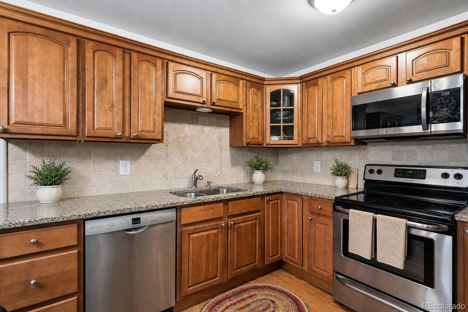 Dsw Denver Condo / Townhome | MLS #: 32226269380 E Center Avenue 5B, Denver Beds: 2 Baths: 2 Price: $225,000