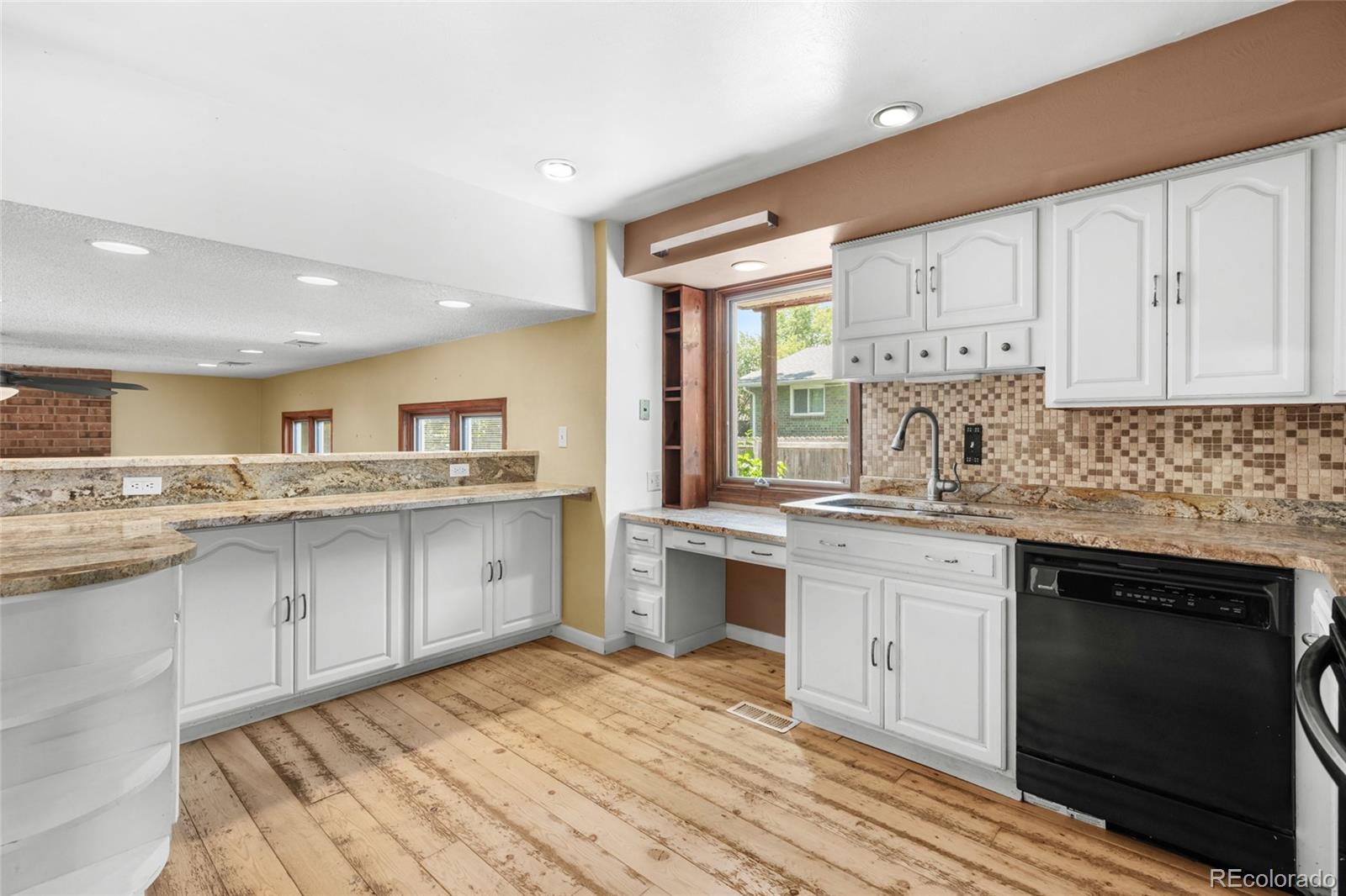  Arvada Home | MLS #: 87739106893  Gray Circle, Arvada Beds: 3 Baths: 2 Price: $575,000