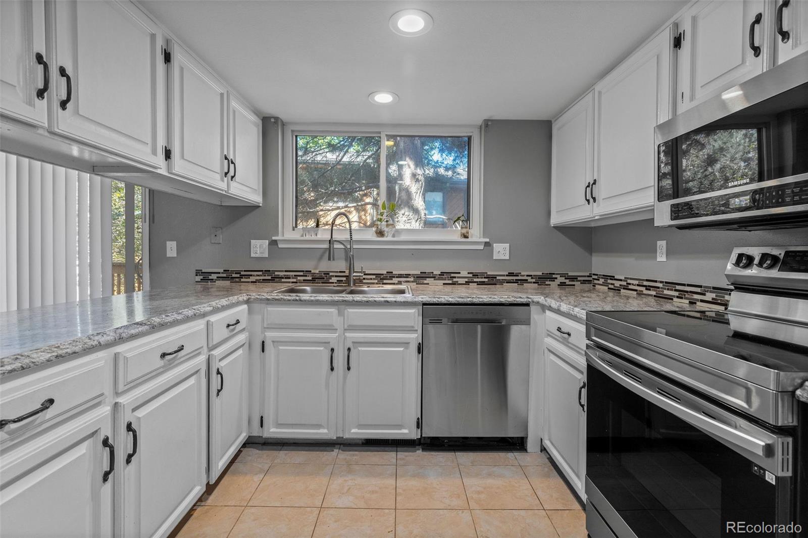 lakewood&nbsp; House Search Picture