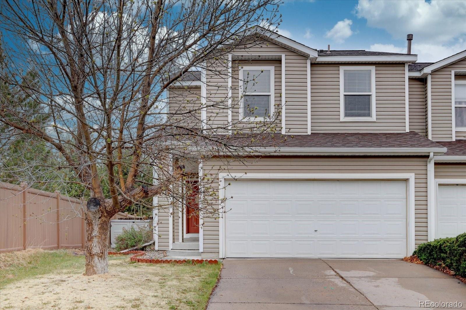 Trail Ridge Aurora Condo / Townhome | MLS #: 67567265509 S Quemoy Circle , Aurora Beds: 3 Baths: 3 Price: $429,000