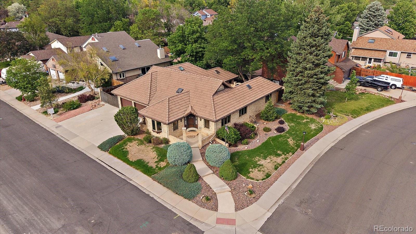  Longmont Home | MLS #: 49432912618  Beech Circle, Longmont Beds: 2 Baths: 3 Price: $695,000