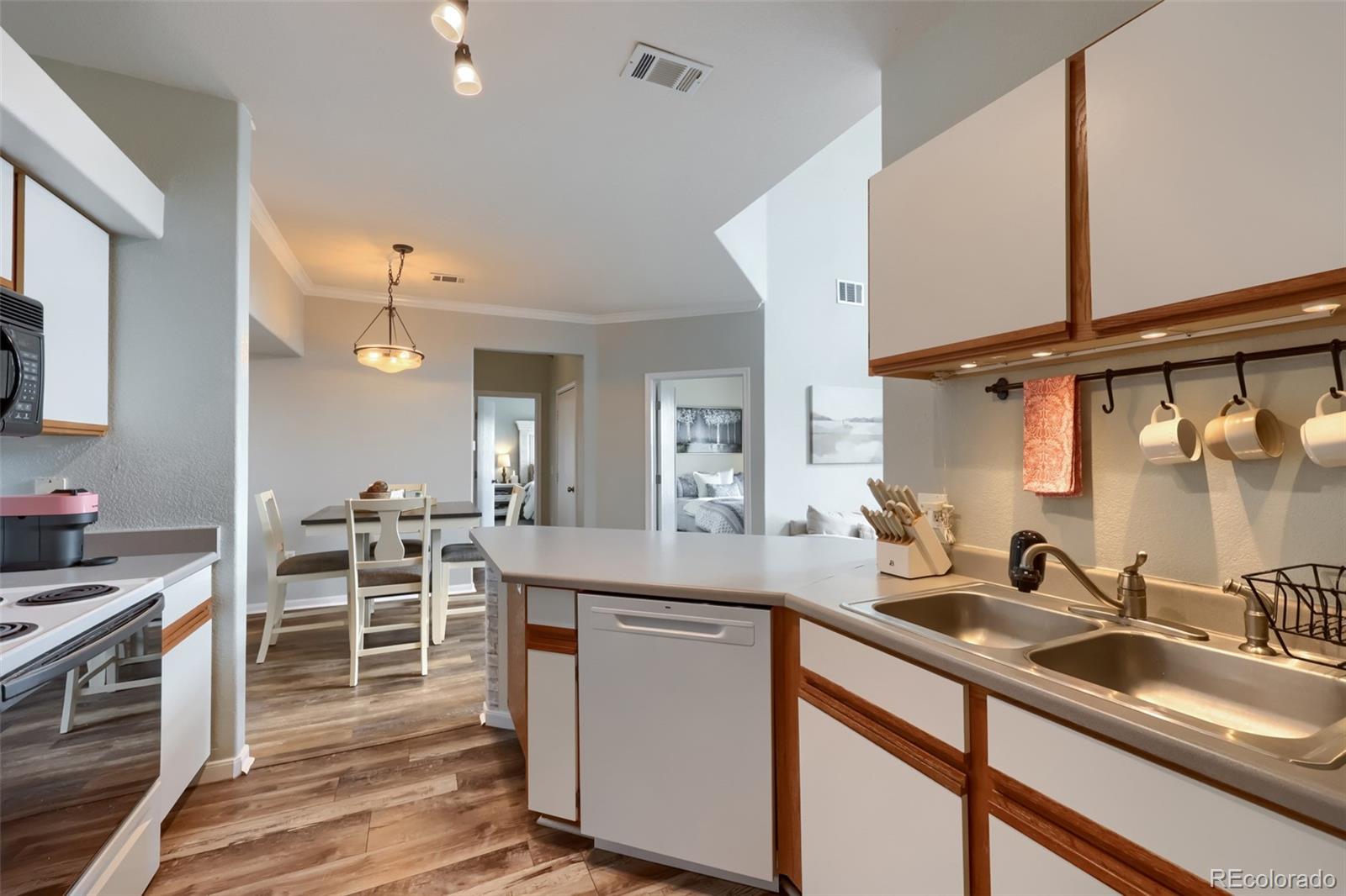 6021  Castlegate Drive, castle rock&nbsp; House Search MLS Picture