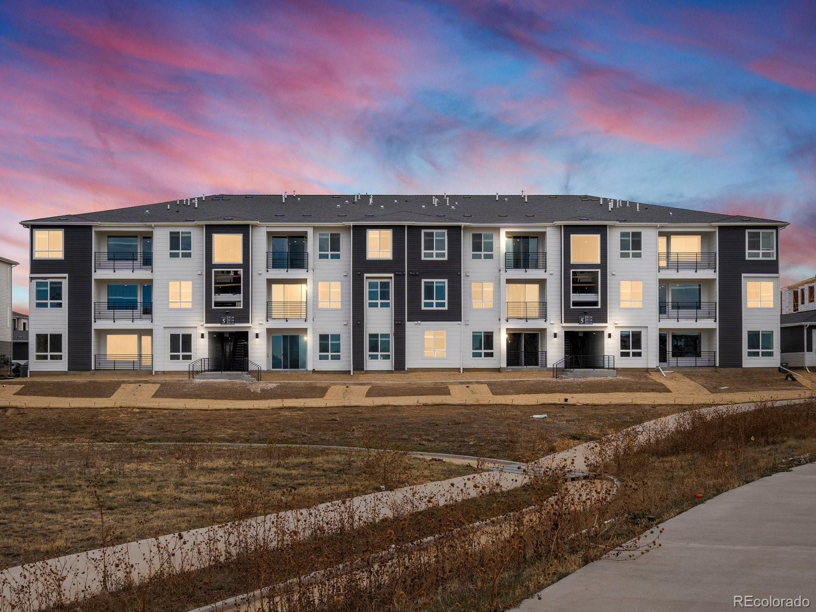  Parker Condo / Townhome | MLS #: 866768011980  Soprano Circle 201, Parker Beds: 3 Baths: 2 Price: $472,490