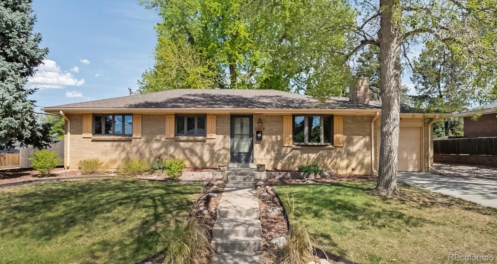 Broadway Estates Centennial Home | MLS #: 37467066604 S Lee Court, Centennial Beds: 4 Baths: 2 Price: $519,999