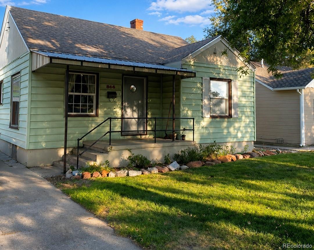 pueblo&nbsp; House Search Picture