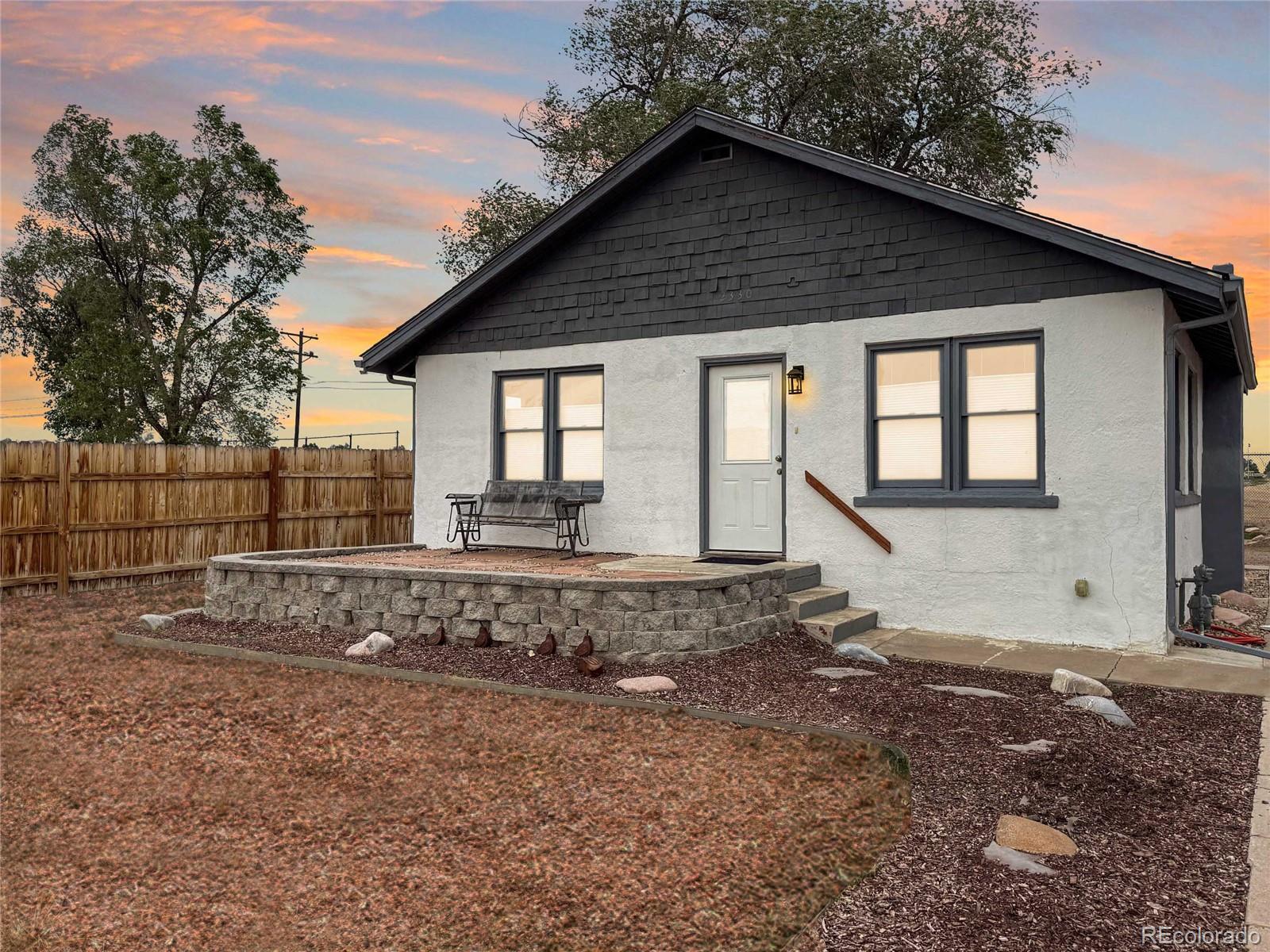 pueblo&nbsp; House Search Picture