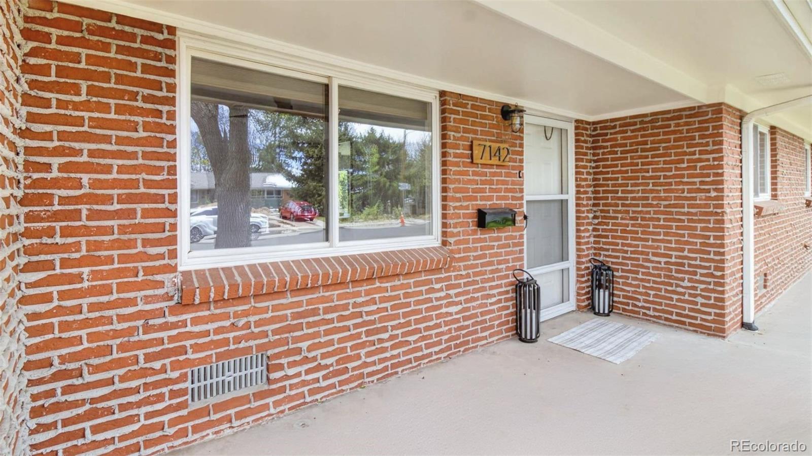 Ridgewood Littleton Home | MLS #: 30945627142 S Davies Street, Littleton Beds: 5 Baths: 2 Price: $735,000