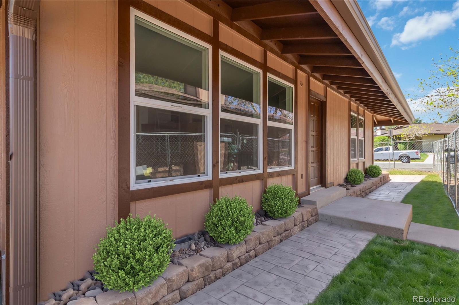 The Timbers Aurora Home | MLS #: 30158423796 S Fairplay Way, Aurora Beds: 3 Baths: 2 Price: $440,000