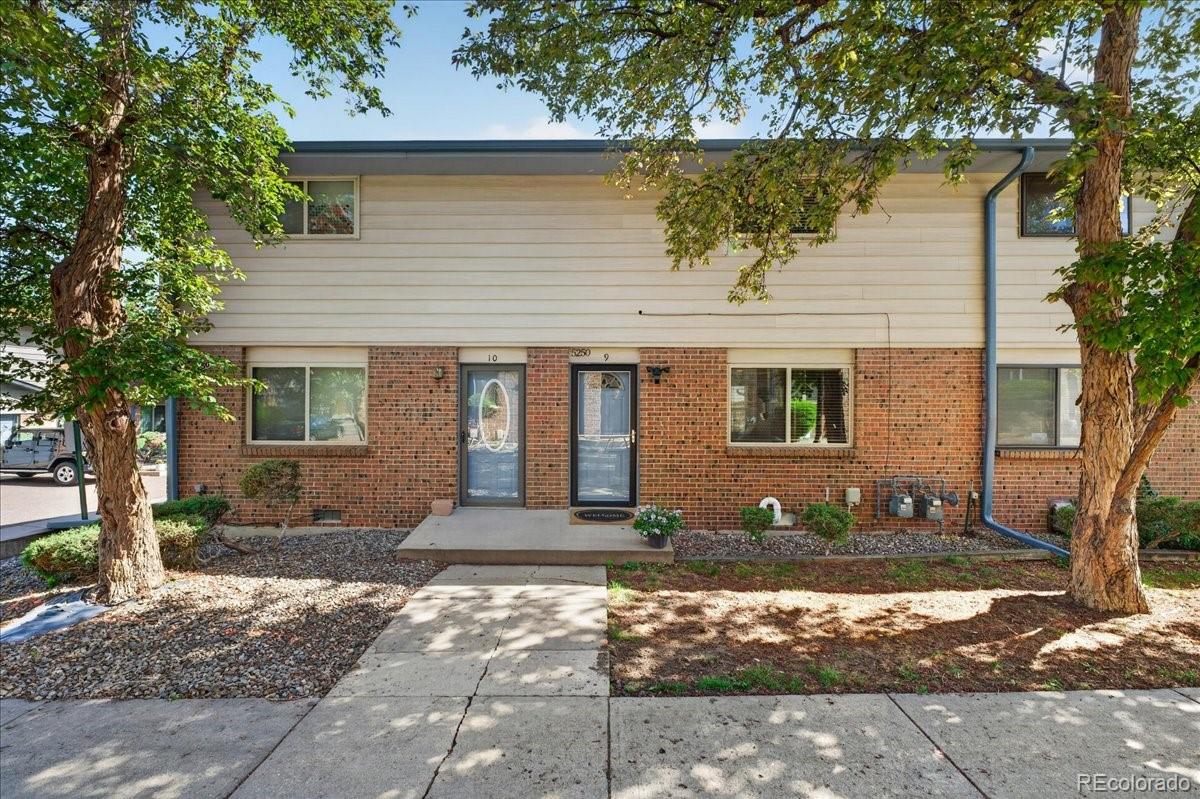 Woody Creek Arvada Condo / Townhome | MLS #: 65412275250  Garrison Street 9, Arvada Beds: 2 Baths: 2 Price: $328,000