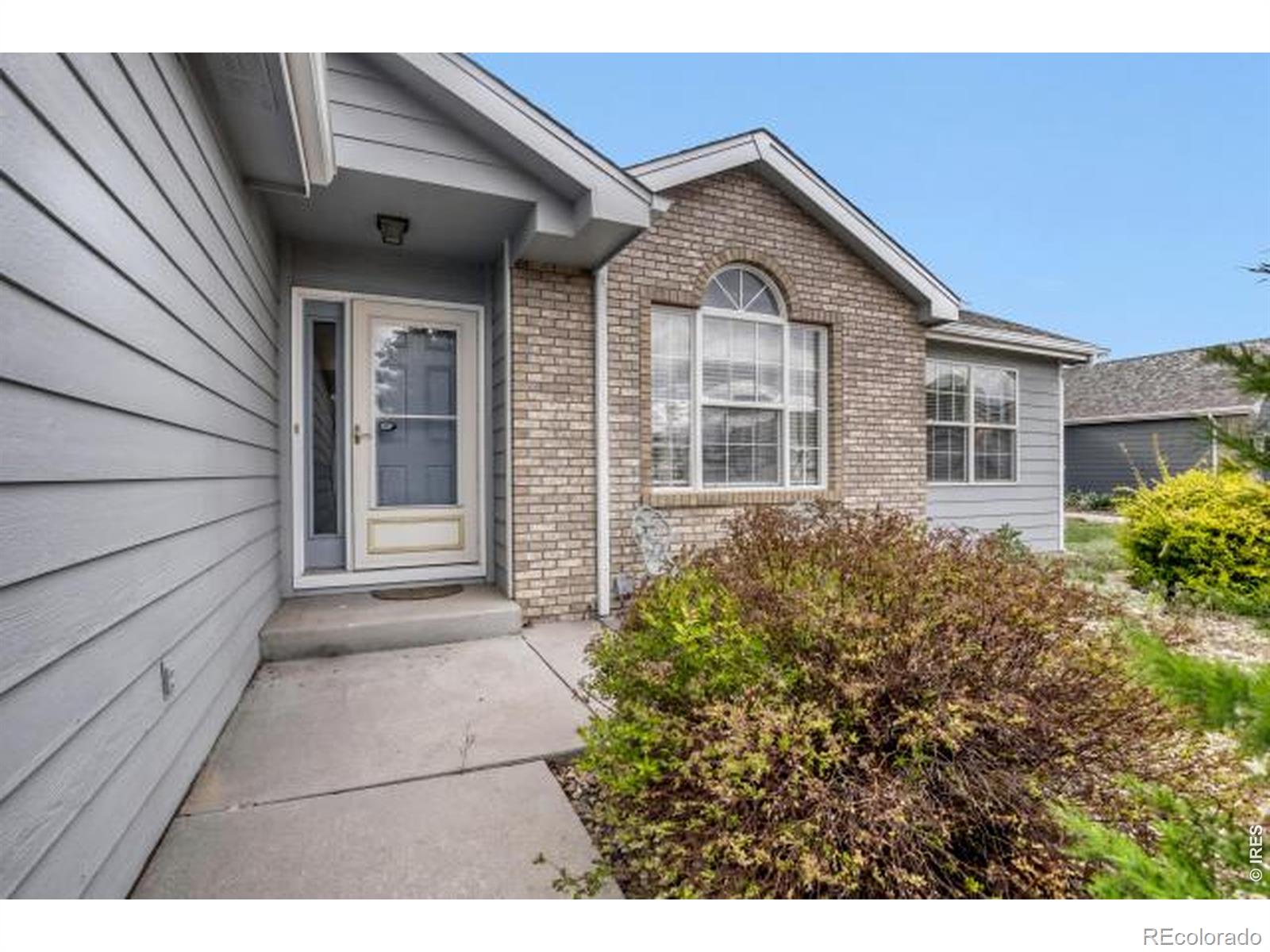  Windsor Home | MLS #: 45678910586501012  Basin Court, Windsor Beds: 3 Baths: 2 Price: $475,000