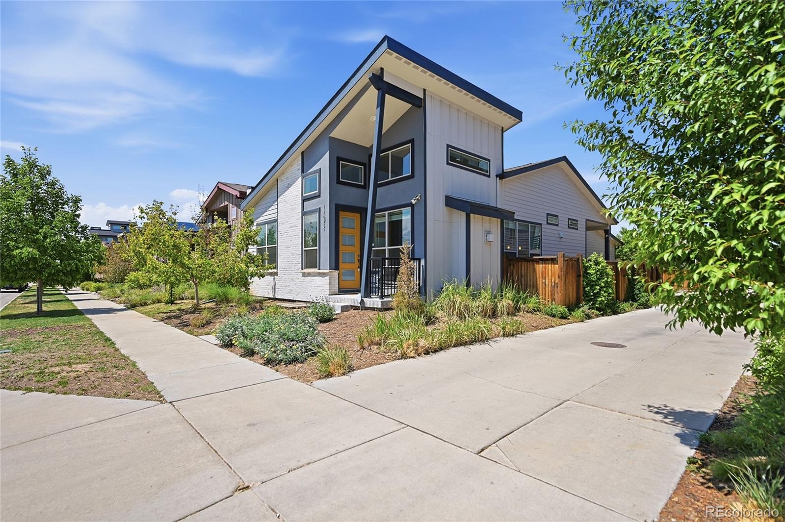 aurora&nbsp; House Search Picture