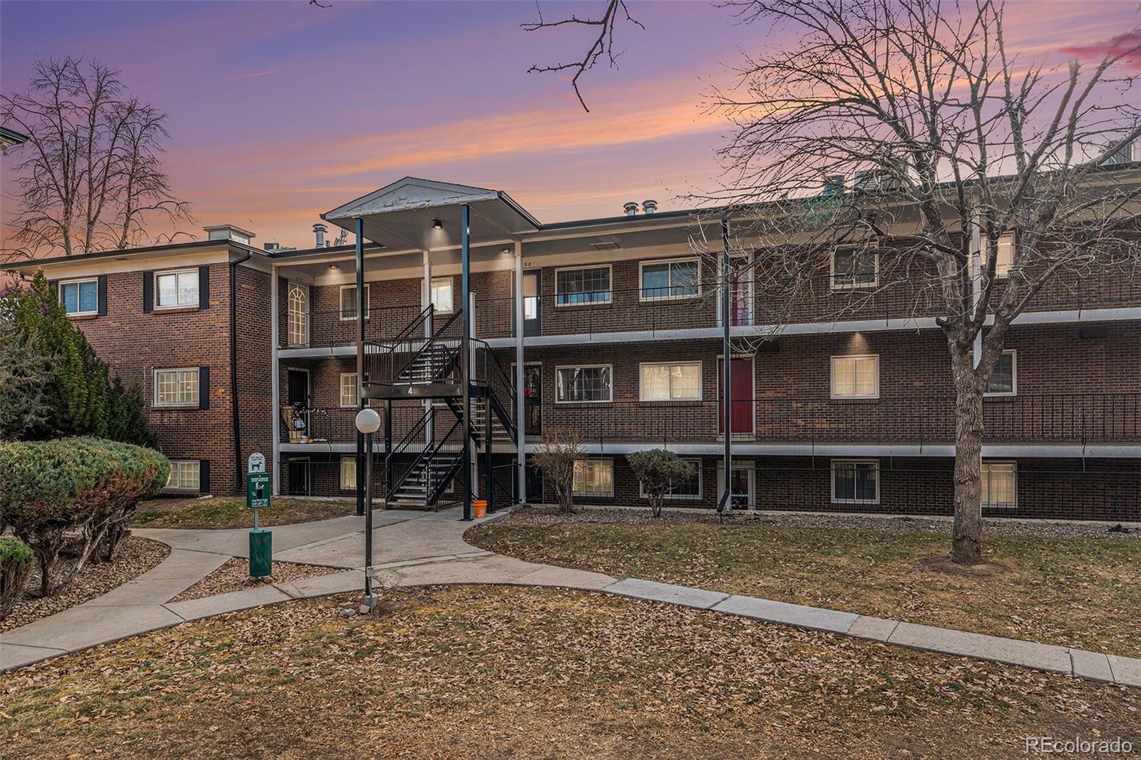 Bowling Green Denver Condo / Townhome | MLS #: 37937976800 E Tennessee Avenue 411, Denver Beds: 3 Baths: 2 Price: $239,964