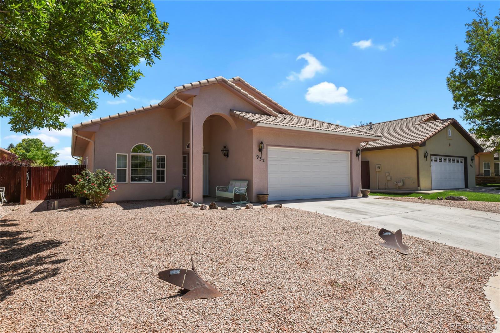 932  Pinecrest Drive, pueblo&nbsp; House Search MLS Picture