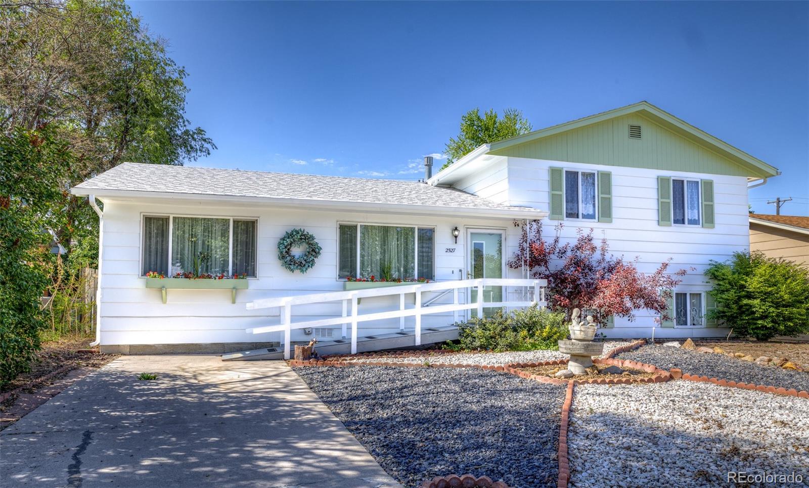 2527 E Caramillo Street, colorado springs&nbsp; House Search MLS Picture