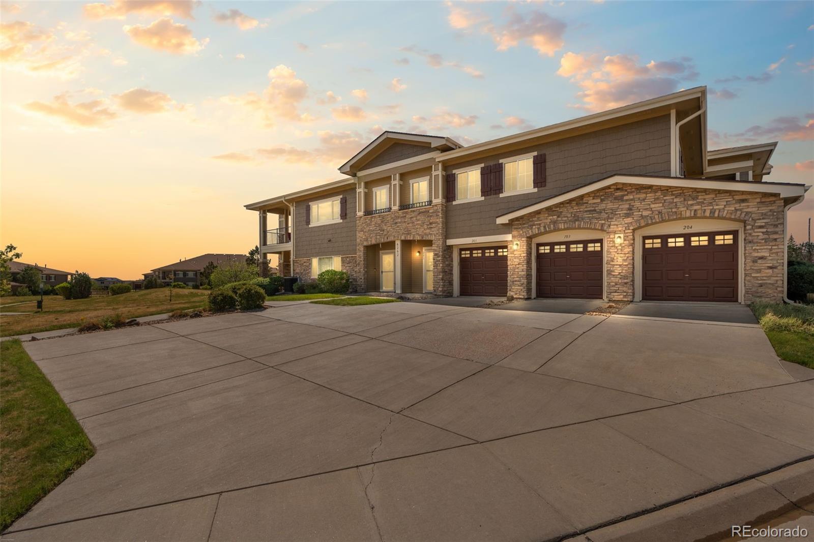 golden&nbsp; House Search Picture