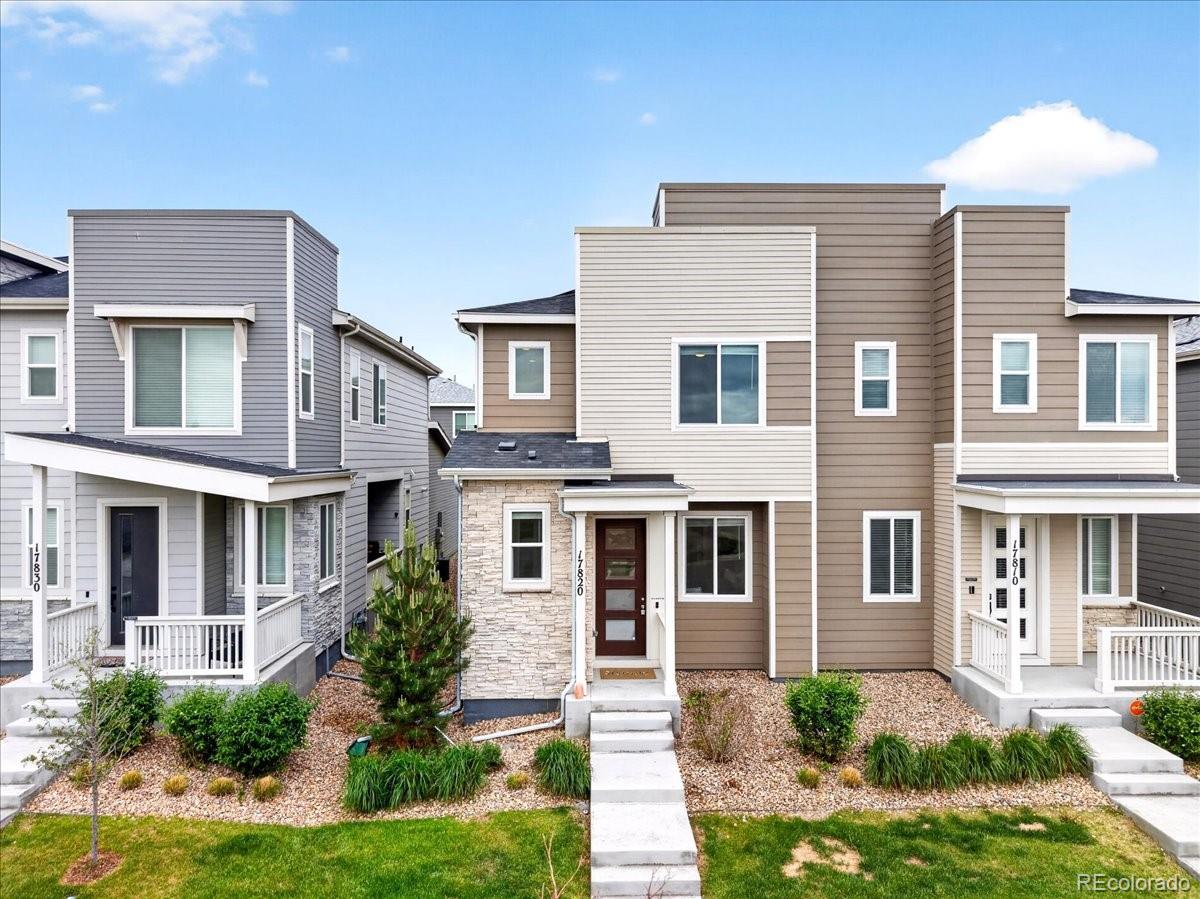  Commerce City Home | MLS #: 152678117820 E 96th Place, Commerce City Beds: 3 Baths: 3 Price: $398,000