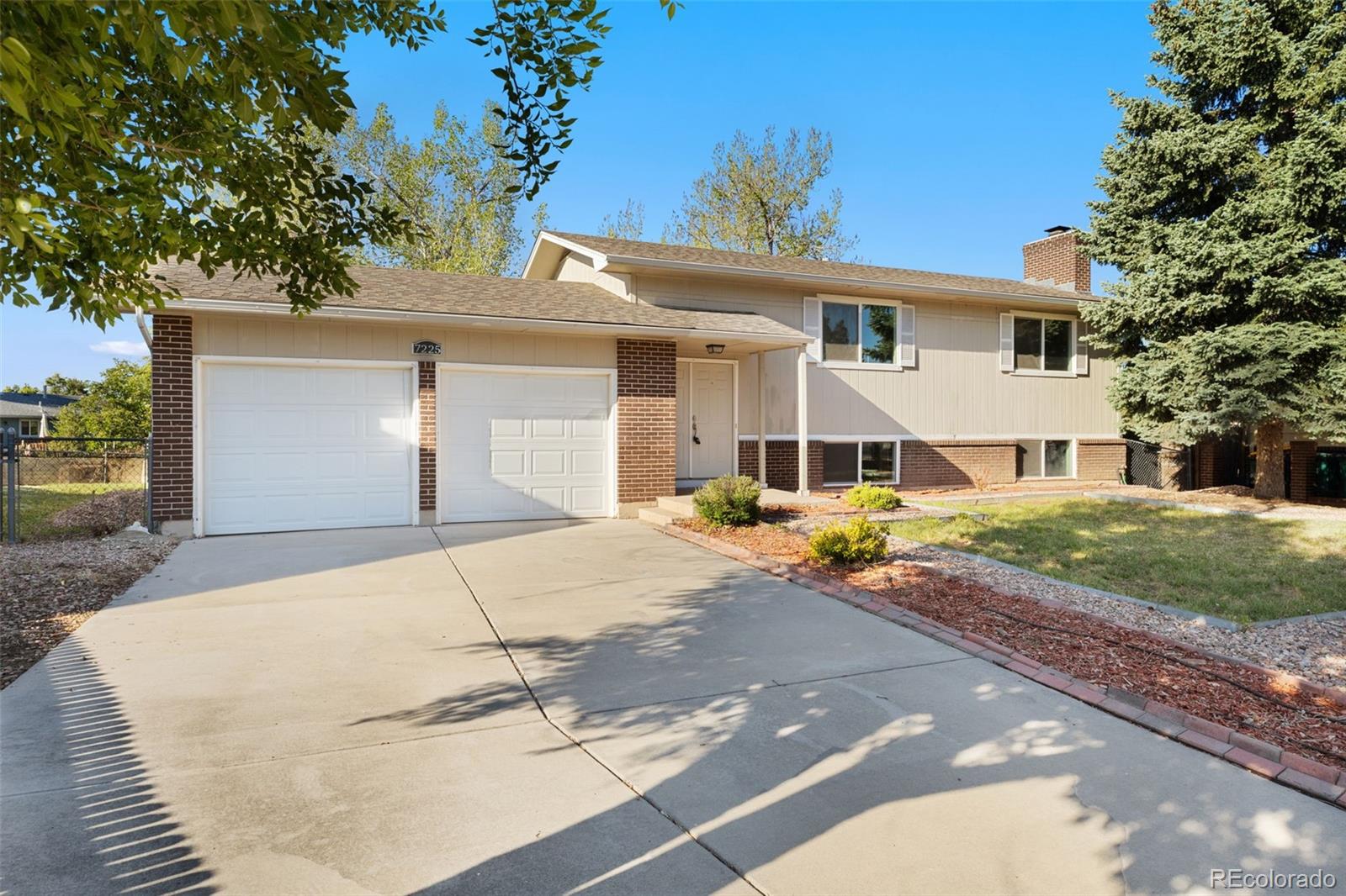 7225  Millbrook Court, fountain&nbsp; House Search MLS Picture