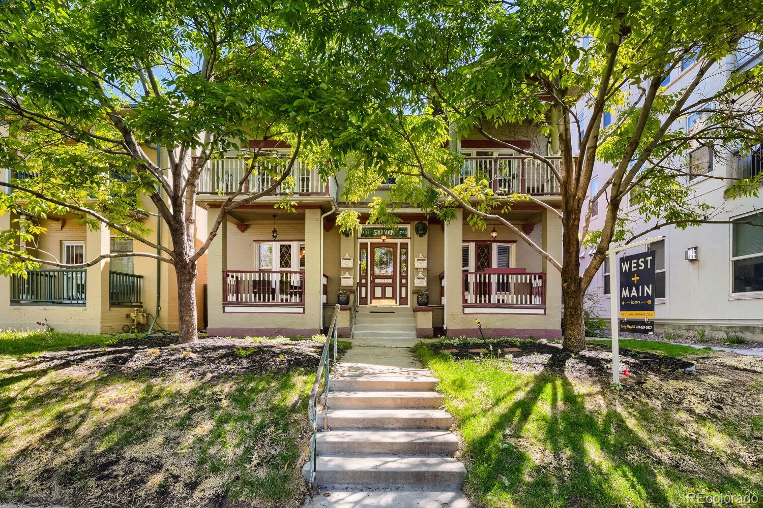 Uptown Denver Condo / Townhome | MLS #: 15400511746 N Franklin Street 4, Denver Beds: 2 Baths: 1 Price: $389,000