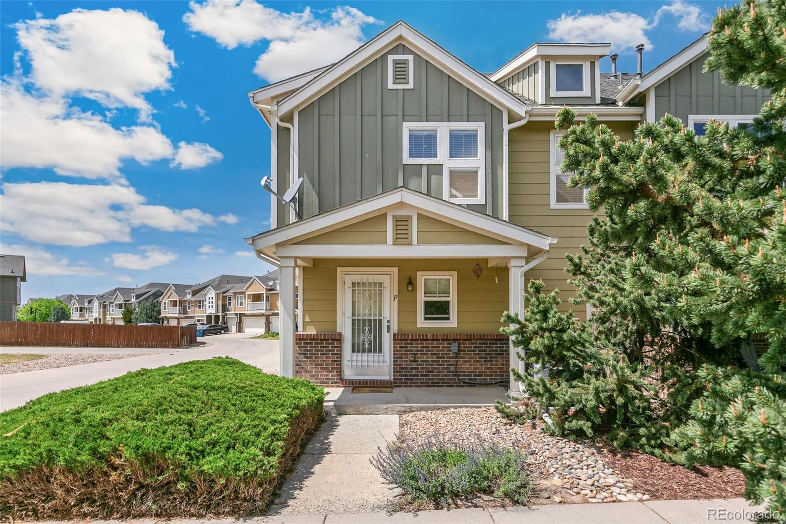 11922  Oak Hill Way, commerce city&nbsp; House Search MLS Picture