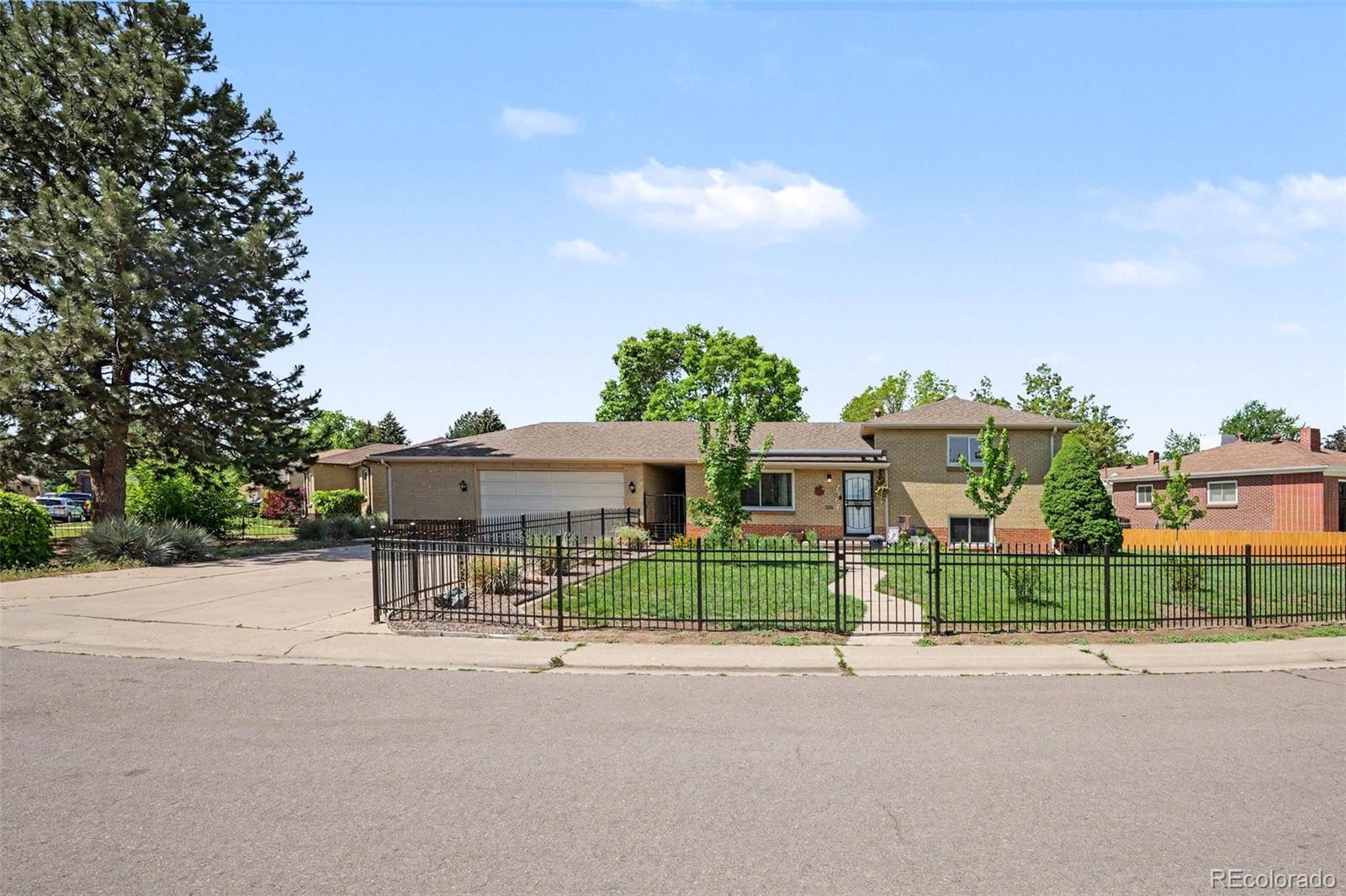 Harvey Park Denver Home | MLS #: 33792112567 S Uno Way, Denver Beds: 3 Baths: 2 Price: $585,000