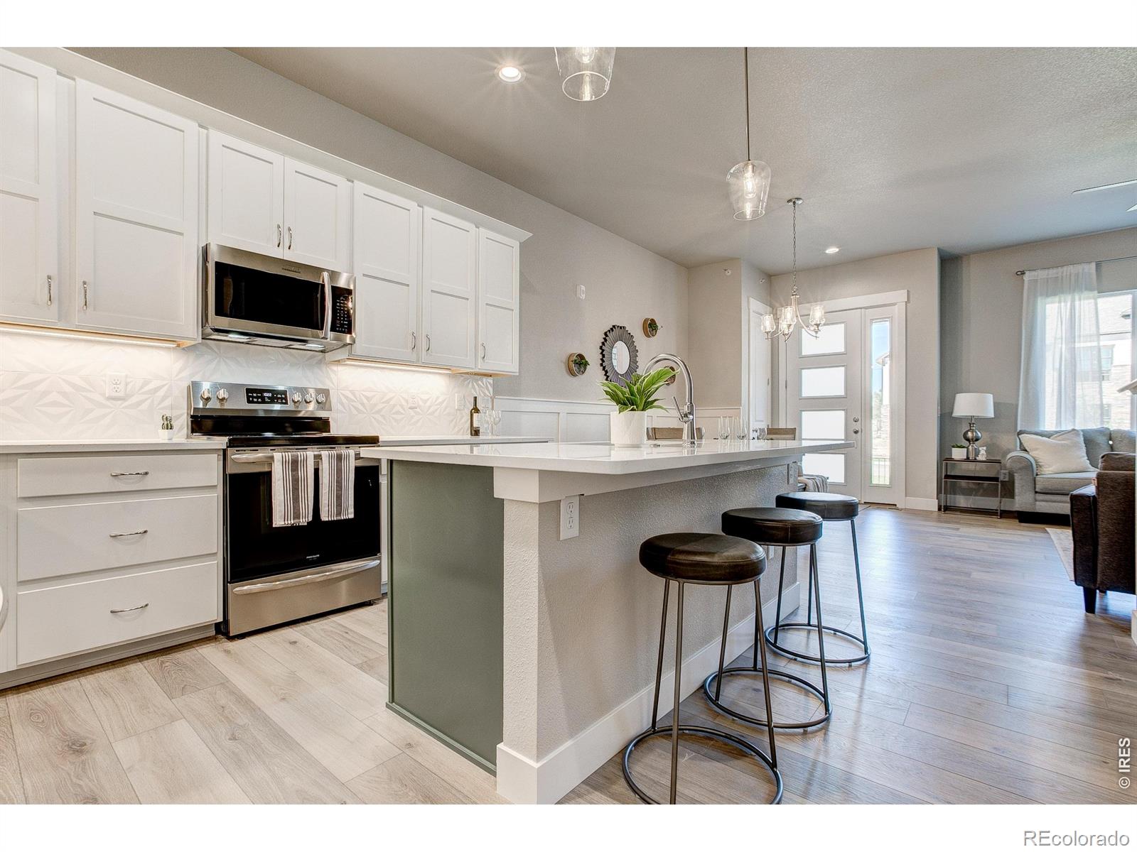 158  High Point Drive, longmont&nbsp; House Search MLS Picture