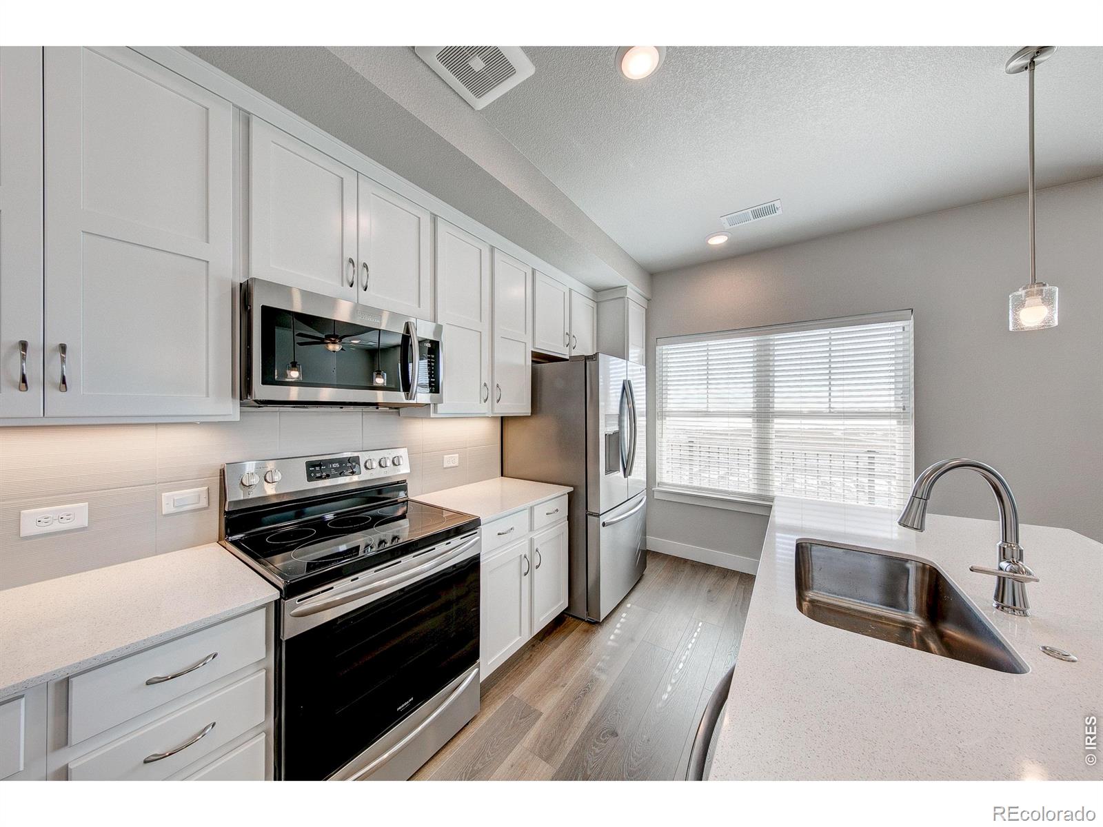 245  High Point Drive, longmont&nbsp; House Search MLS Picture