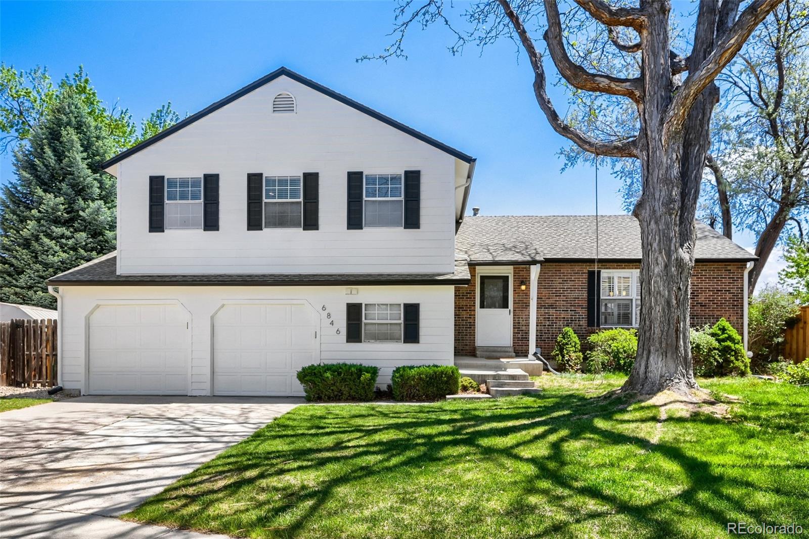 Liberty Hill Centennial Home | MLS #: 65986296846 S Glencoe Court, Centennial Beds: 5 Baths: 4 Price: $665,000