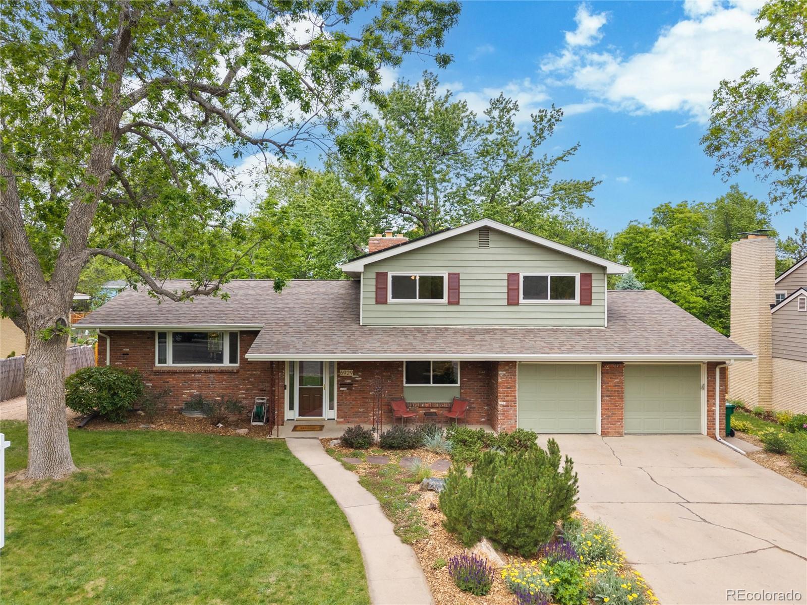 Ridgewood Littleton Home | MLS #: 57475036929 S Bemis Street, Littleton Beds: 3 Baths: 3 Price: $775,000