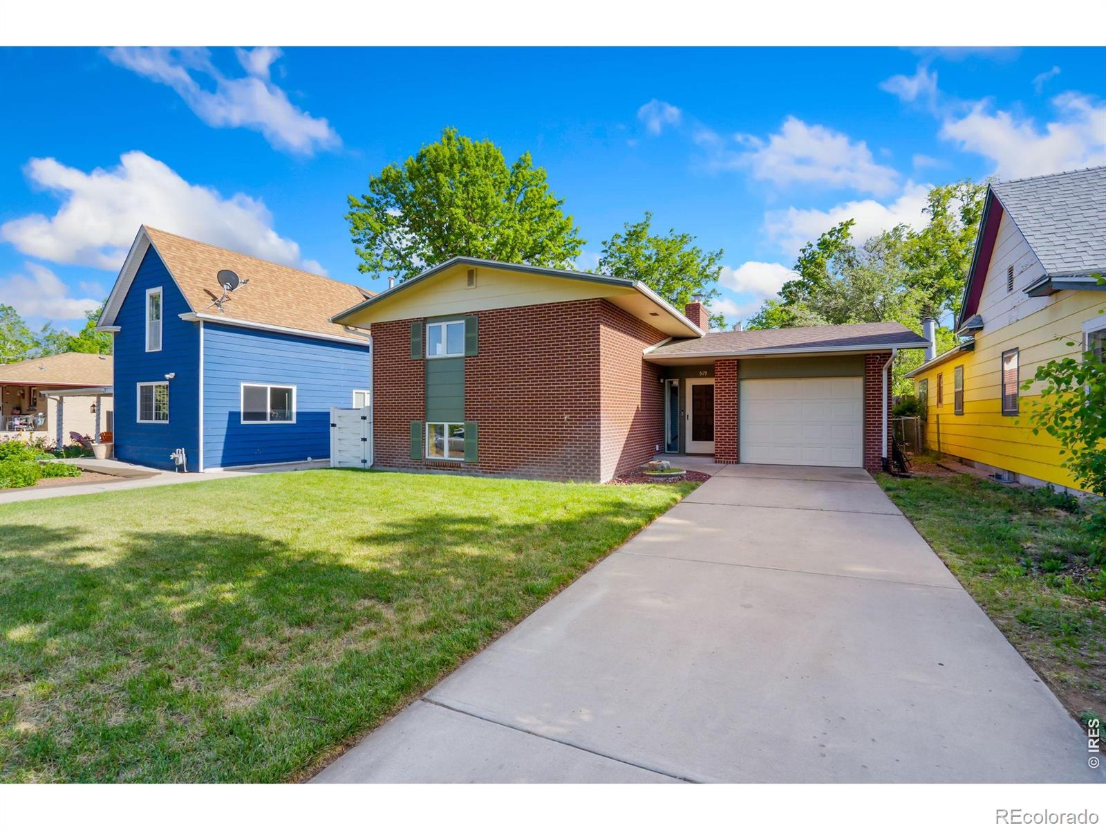  Windsor Home | MLS #: 4567891059105519  Locust Street, Windsor Beds: 3 Baths: 2 Price: $385,000