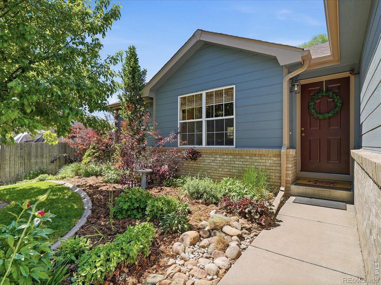  Windsor Home | MLS #: 4567891059133500  Hemlock Drive, Windsor Beds: 2 Baths: 2 Price: $455,000