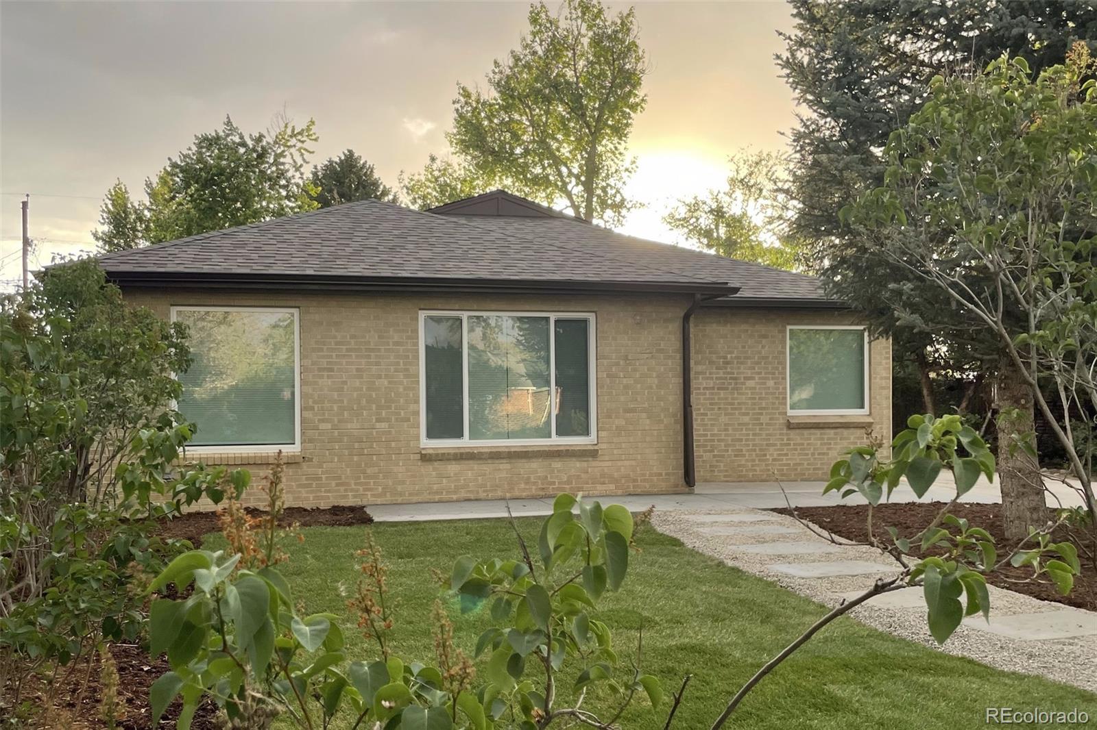 North Park Hill Denver Home | MLS #: 86772462323 N Niagara Street, Denver Beds: 3 Baths: 3 Price: $740,000
