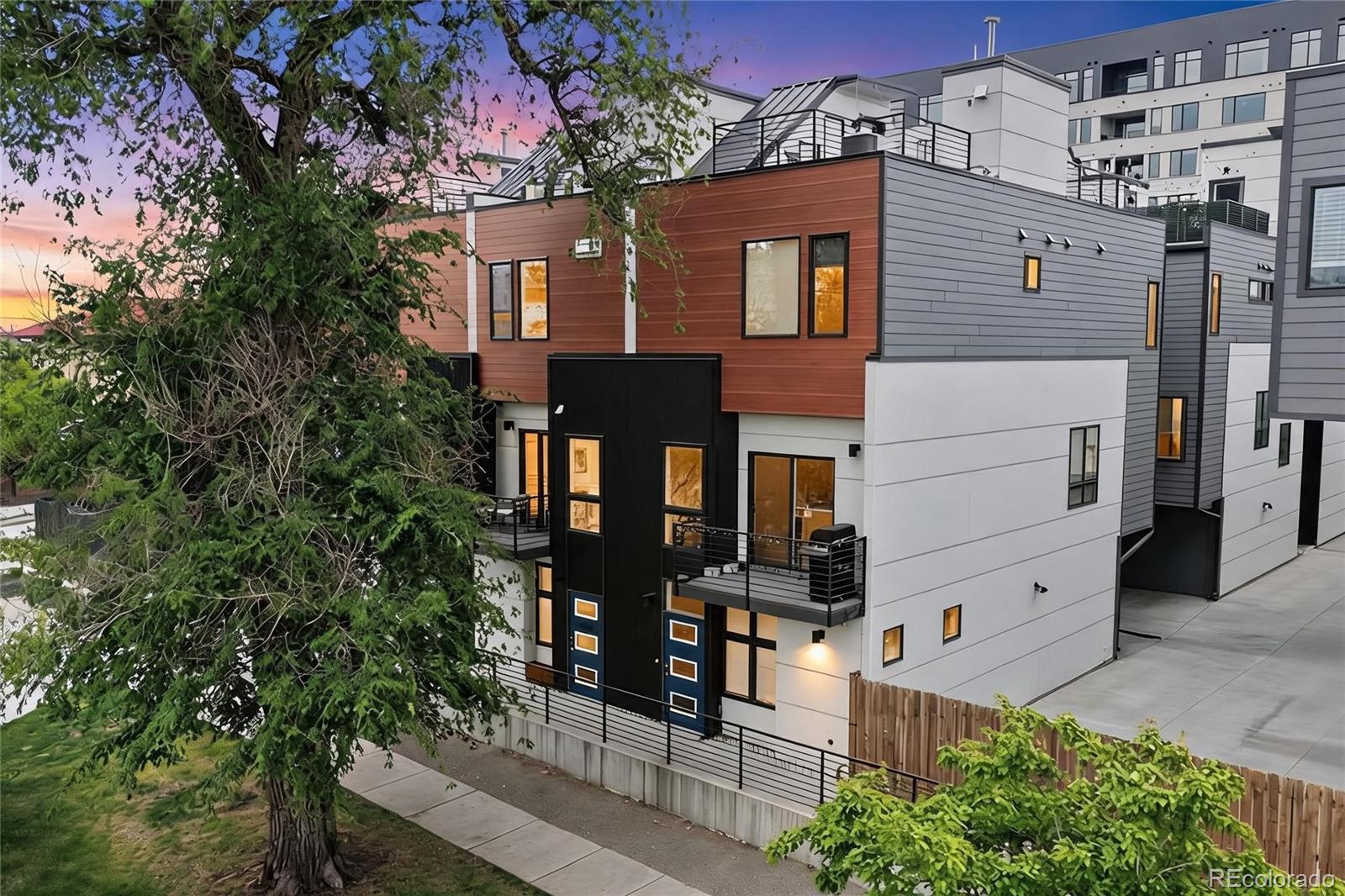 Cheltenham Heights Denver Condo / Townhome | MLS #: 22069363264 W Conejos Place , Denver Beds: 2 Baths: 4 Price: $735,000