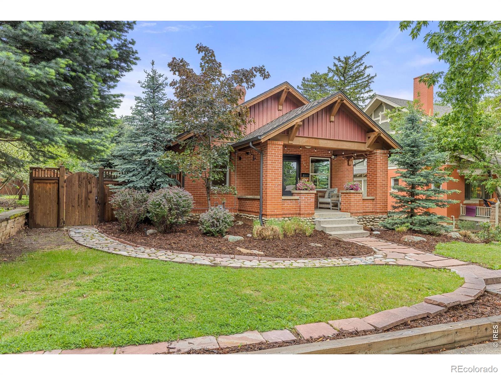 943  10th Street, boulder&nbsp; House Search MLS Picture