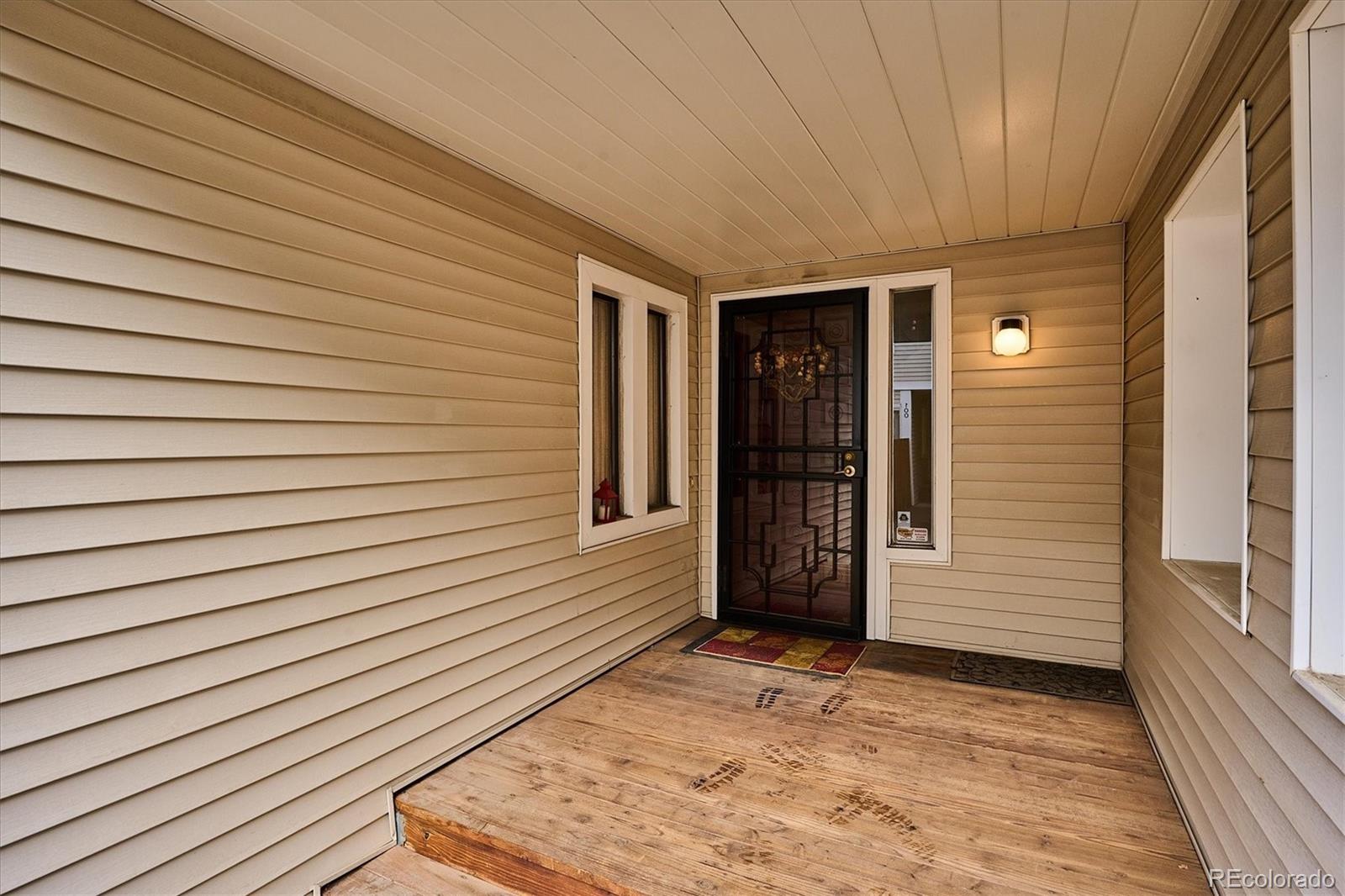 1050 S Monaco Parkway, denver&nbsp; House Search MLS Picture