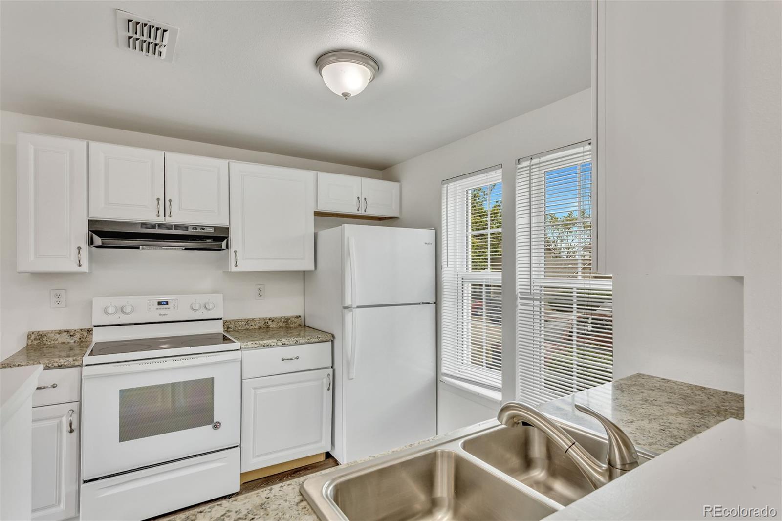 1514 S Ouray Circle, aurora&nbsp; House Search MLS Picture