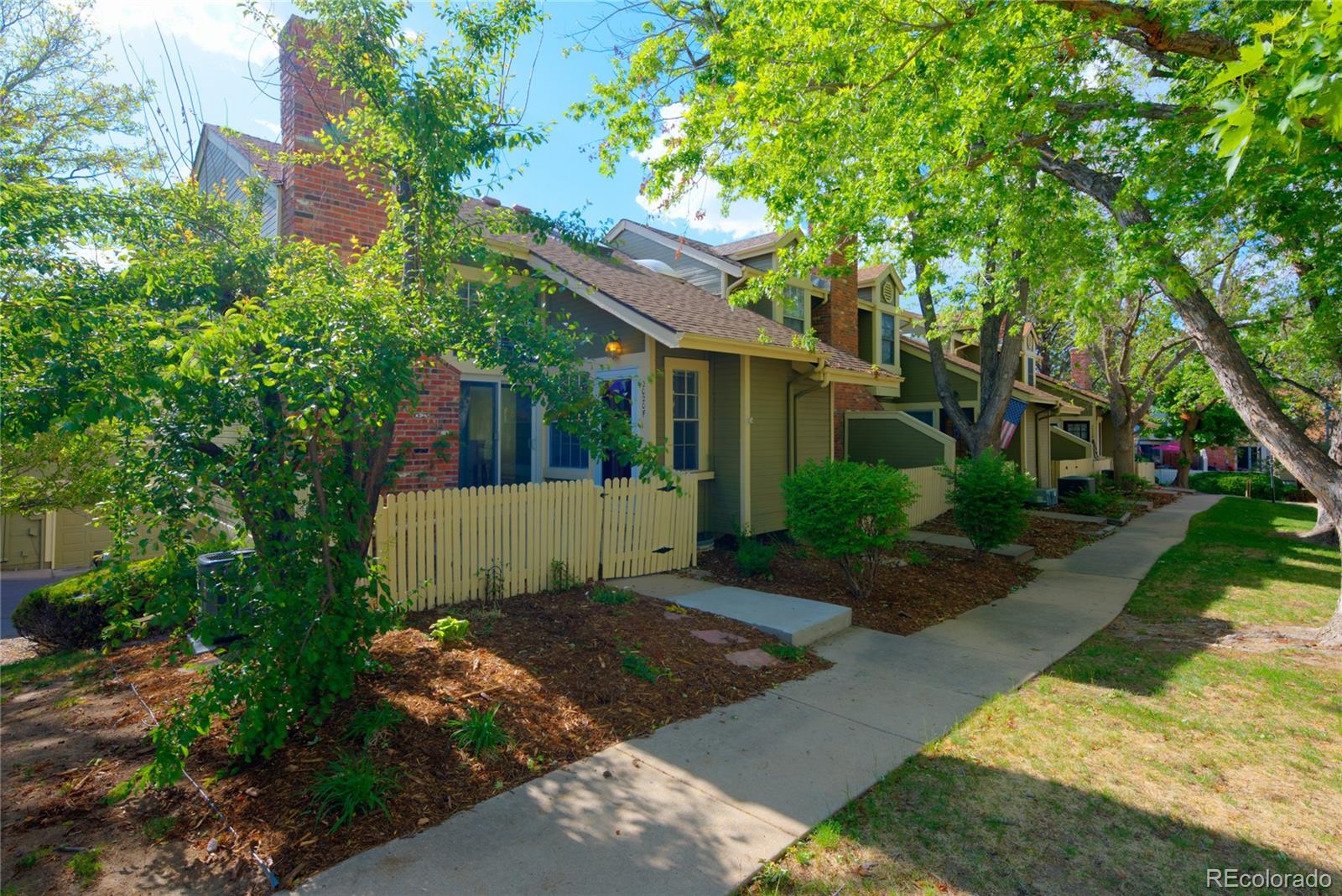 Chambers Ridge Aurora Condo / Townhome | MLS #: 71876262020 S Hannibal Way F, Aurora Beds: 1 Baths: 1 Price: $264,900