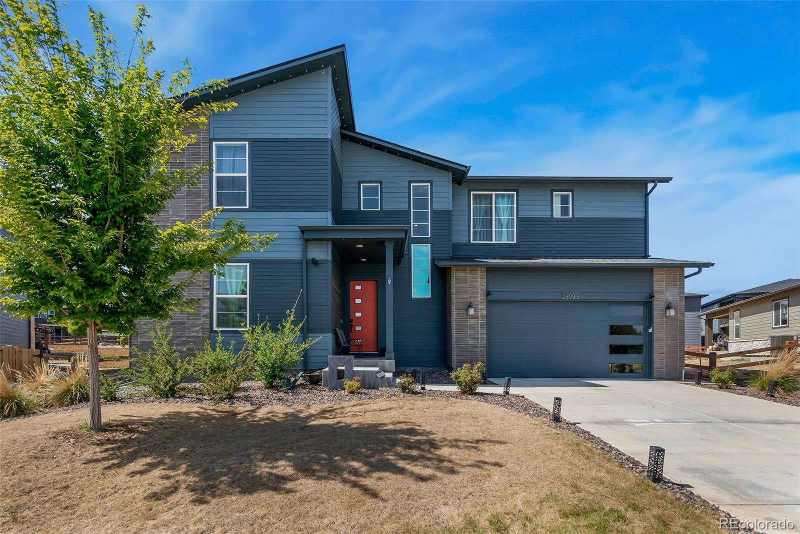 Aurora Highlands Aurora Home | MLS #: 768849823933 E 39th Avenue, Aurora Beds: 6 Baths: 4 Price: $820,000