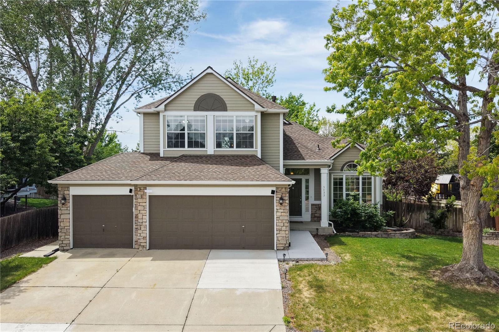 Smoky Ridge Centennial Home | MLS #: 93191335433 S Fundy Court, Centennial Beds: 3 Baths: 4 Price: $675,000