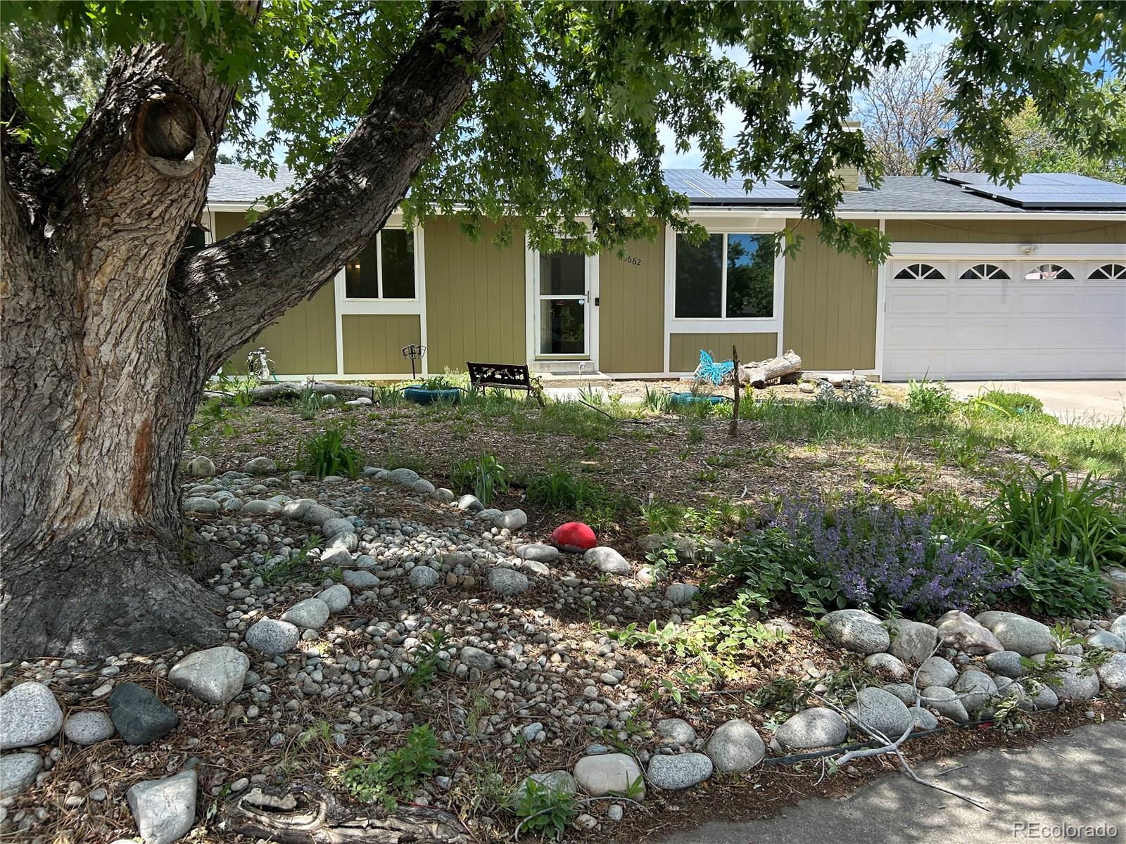 Meadowood Aurora Home | MLS #: 498881615662 E Eldorado Drive, Aurora Beds: 3 Baths: 2 Price: $420,000