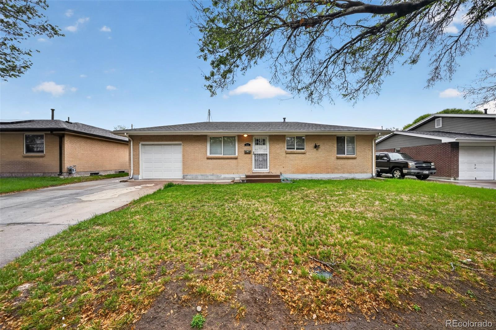 Havana Villa Aurora Home | MLS #: 6884705941 S Ironton Street, Aurora Beds: 4 Baths: 2 Price: $499,900