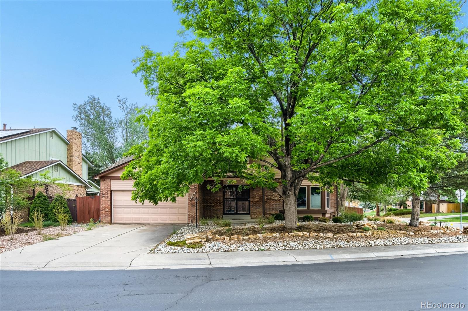 6007 W Pacific Circle, lakewood&nbsp; House Search MLS Picture