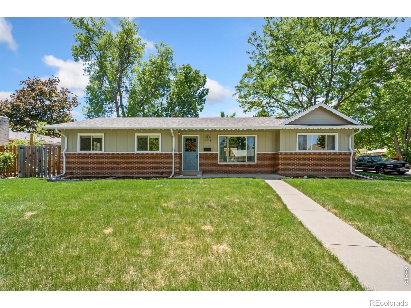 Miller Brothers Foothills Fort Collins Home | MLS #: 45678910595571025  Montview Road, Fort Collins Beds: 3 Baths: 2 Price: $525,000
