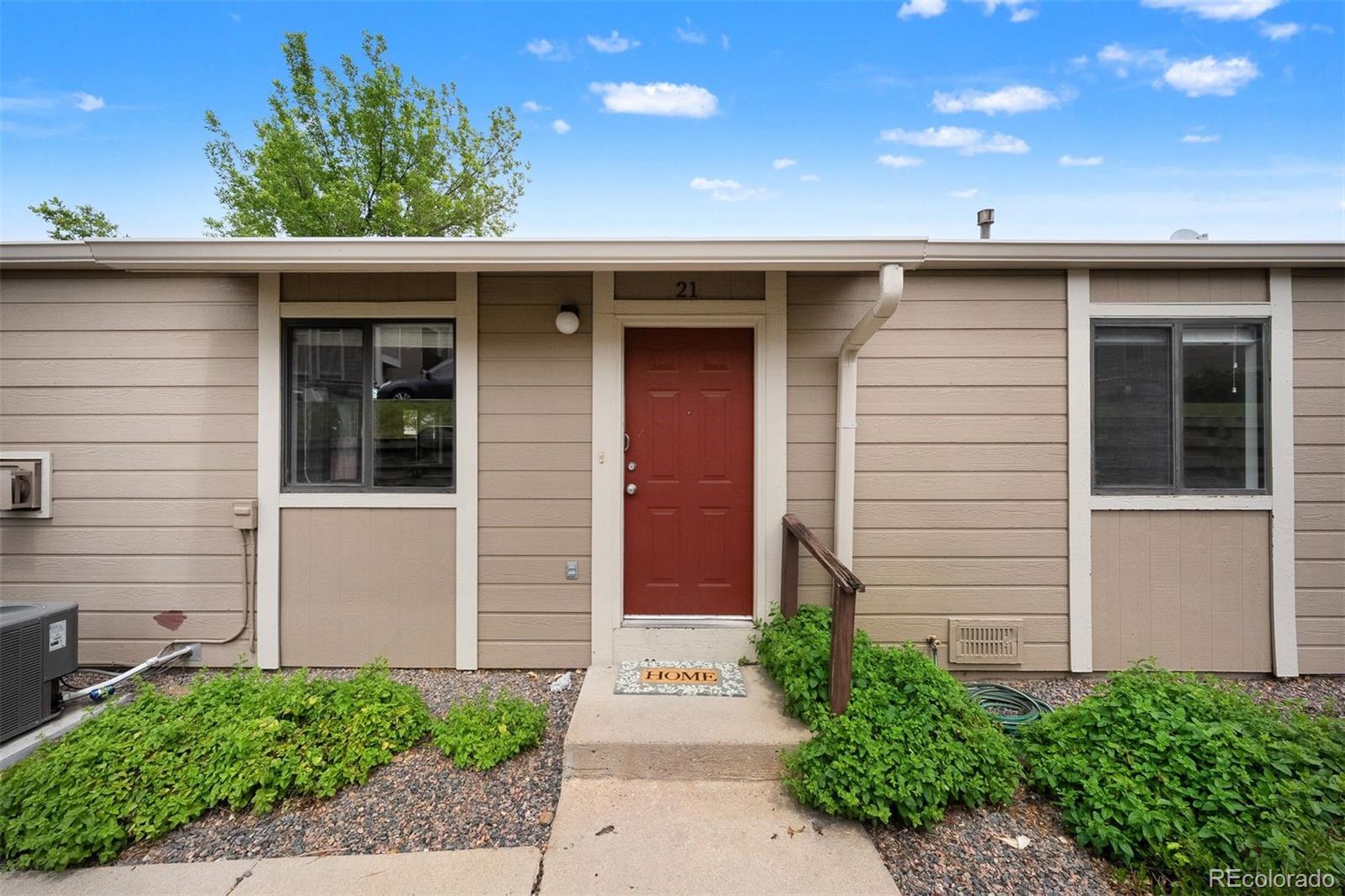 Table Mountain Heights Golden Condo / Townhome | MLS #: 627688018284 W 58th Place 21, Golden Beds: 3 Baths: 2 Price: $489,000