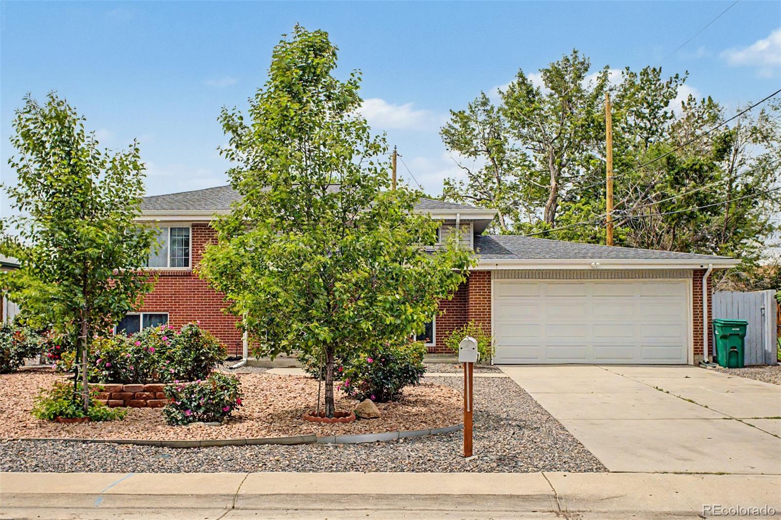 933  Newcombe Street, lakewood&nbsp; House Search MLS Picture