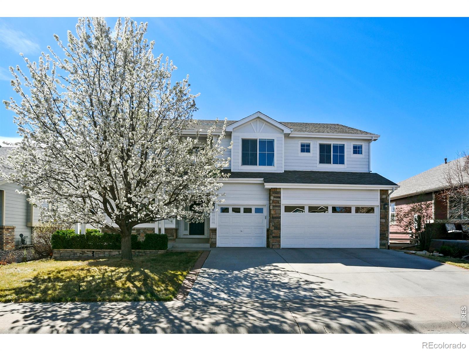 Vanguard-famleco Loveland Home | MLS #: 45678910598563242  Sedgwick Circle, Loveland Beds: 6 Baths: 4 Price: $740,000