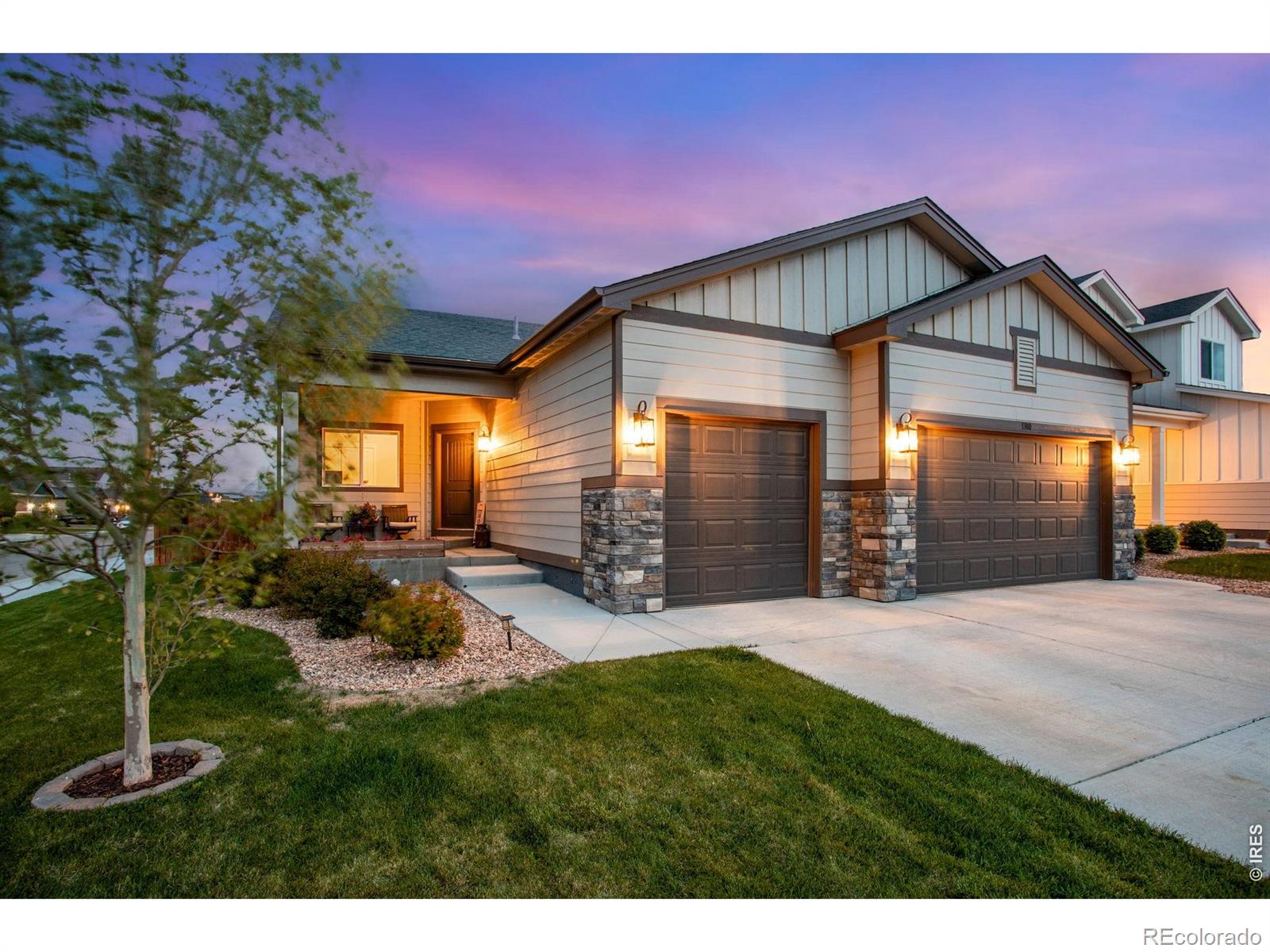 Sunfield Milliken Home | MLS #: 45678910598881380 S Kings Crown Drive, Milliken Beds: 5 Baths: 4 Price: $569,000