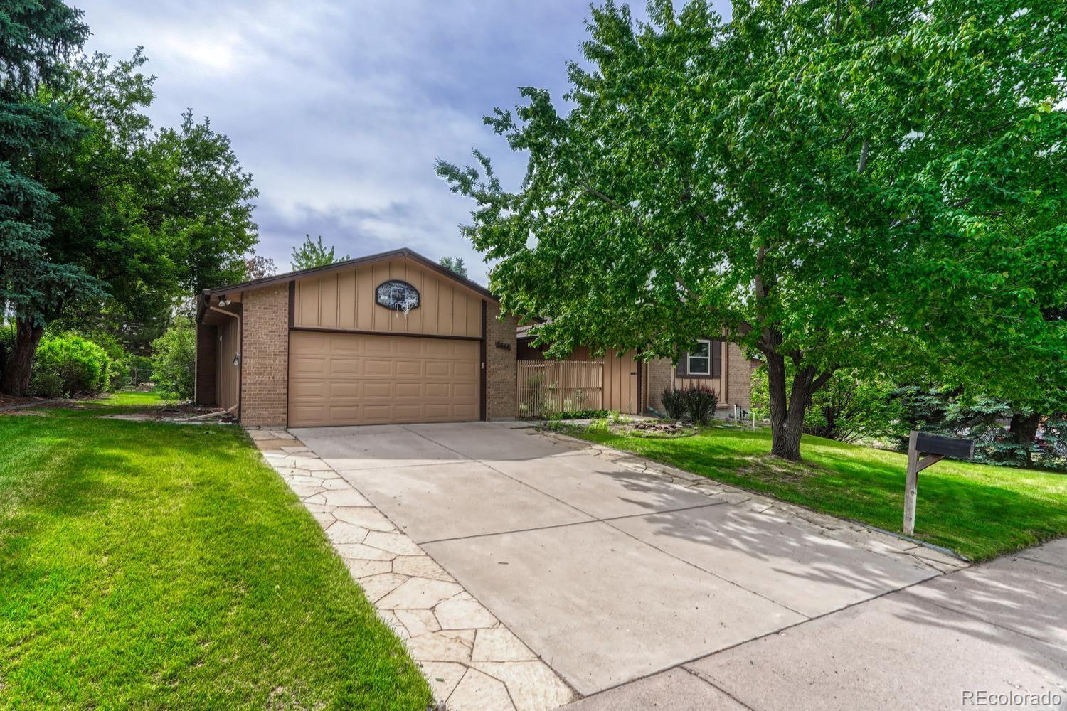 Eastridge Aurora Home | MLS #: 62187012648 S Macon Court, Aurora Beds: 3 Baths: 2 Price: $449,900
